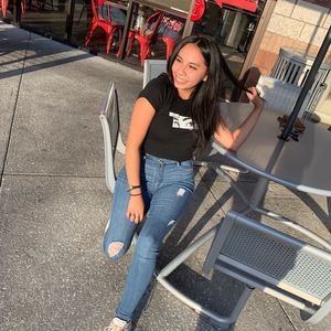 Meet your Posher, Fransheska